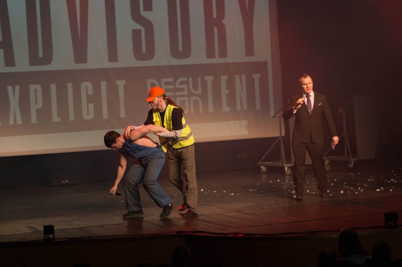 Image desucon_frostbite_2014-4.jpg